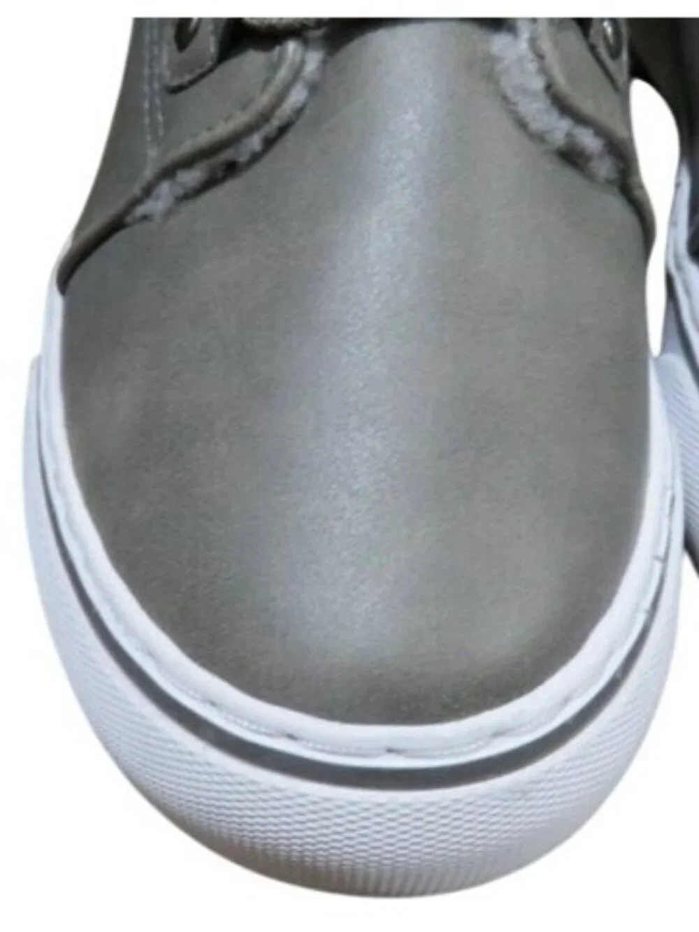 Lugz Evergreen Fleece Lined Chukka Sneaker Lug Outsole & ghillie lacing system